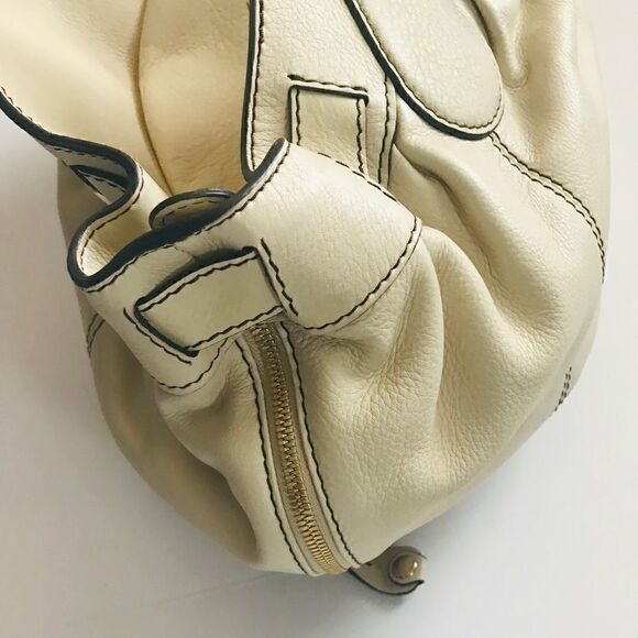Gustto Soft Leather Bag  - Picture 7 of 8